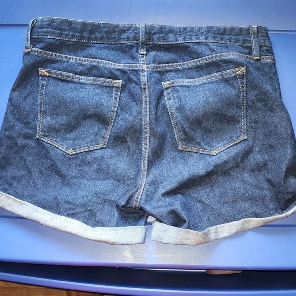 Gap Denim Shorts   - Picture 3 of 4